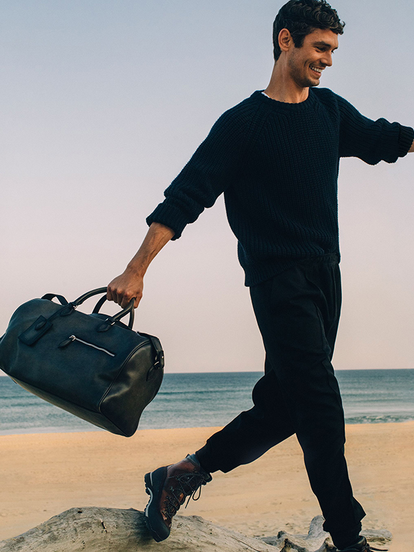 علامة بيرلوتي تضع بصمتها الخاصة على سيارة لاند روفر